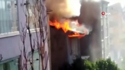 cati yangini -  Elazığ’da çatı yangını: 2 binaya sıçradı Videosu
