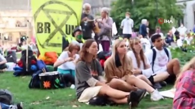 gozalti islemi -  - Londra'da iklim protestoları başladı Videosu