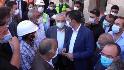 bakanlik -  Bakan Kurum, şantiyeye dönen Elazığ'da deprem konutlarını inceledi Videosu