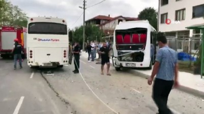 yolcu tasimaciligi -  İşçi servisi ile yolcu minibüsü çarpıştı: 17 yaralı Videosu