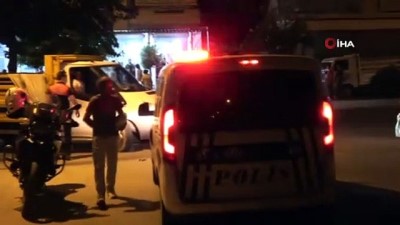 polis merkezi -  Motosikleti yol kenarına atıp polisten kaçan şahıs ara sokakta yakalandı Videosu