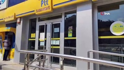  Samandağ'da PTT şubesi karantinaya alındı