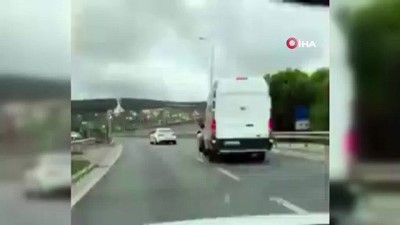 dugun konvoyu -  Beykoz’da trafikte tehlikeli hareketler kamerada Videosu