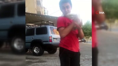 silahli saldiri -  14 yaşındaki Ahmet Eren'in vurulduğu o anların kamera görüntüleri ortaya çıktı Videosu