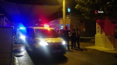 hastane bahcesi -  İzmir’de iki grup arasında silahlı kavga: 1 ölü, 3 yaralı Videosu