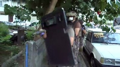 polis ekipleri -  Zehir tacirlerine şafak vakti film gibi operasyon kamerada Videosu