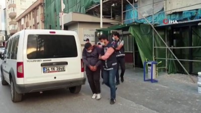 polis ekipleri -  İş yerini soyarken suçüstü yakalanan hırsızlar tutuklandı Videosu