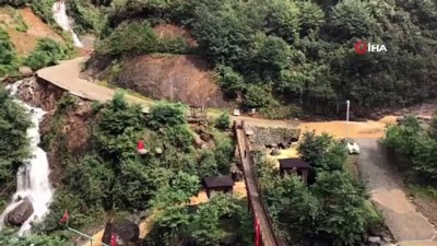  O şelale şiddetli yağmurlar sonrası yine taştı