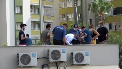 adli tip kurumu -  Pencere silerken 11. kattan düşen kadın hayatını kaybetti Videosu