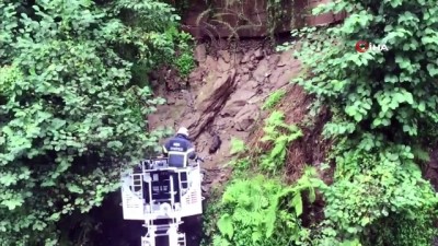 mahsur kaldi -  Rize'de köpek kurtarma operasyonu Videosu