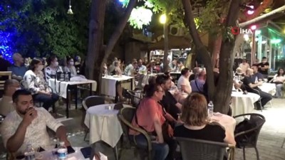 acik arttirma -  Antika eserleri almak için yurt dışından geldiler Videosu