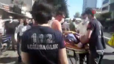  Beyoğlu'nda motosikletle minibüs çarpıştı: 1 yaralı