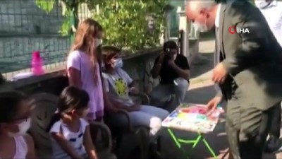 la paz -  Başkan Babaoğlu ve miniklerin gülümseten diyaloğu Videosu