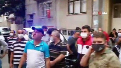 polis ekipleri -  Bursa'da salça yaparken ev küle döndü Videosu