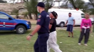 uyusturucu baronu -  Gençleri uyuşturucuya alıştıran 'Zeliş' lakaplı uyuşturucu baronu kadın piknik yaparken yakalandı Videosu