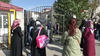 dezenfeksiyon -  Kars’ta öğrenciler öğretmenleriyle buluştu Videosu