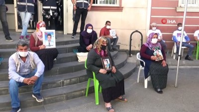  HDP önündeki ailelerin evlat nöbeti 384’üncü gününde