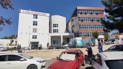 polis ekipleri -  Karantina yasağını delerek yurtta kalan pozitif eşini eve götürmek istedi, 3 bin 500 lira ceza yedi Videosu