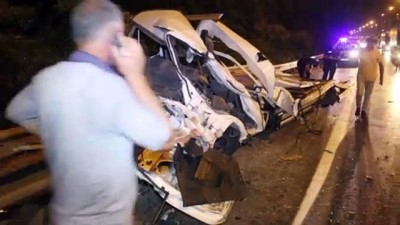 emniyet seridi - Mazot yüklü tır devrildi: 2 yaralı - ADANA Videosu