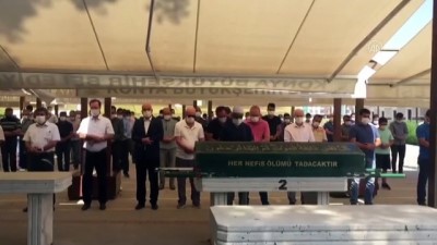 ogretmenlik - Öğretmen çiftin canlı ders verdiği sırada balkondan düşen bebekleri yaşamını yitirdi - KONYA Videosu