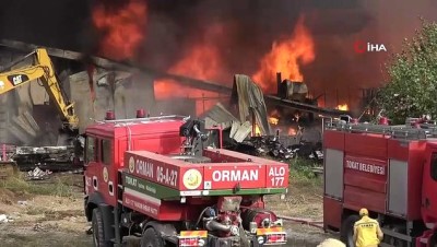 istifa -  Tokat’ta korkutan AVM yangını...İş yeri sahipleri gözyaşlarına boğuldu Videosu