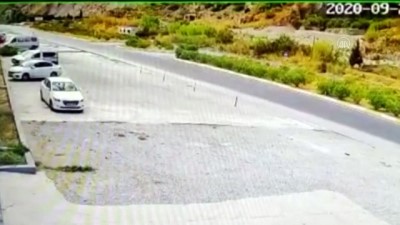kamera - Devrilen otomobilin sürücüsü öldü, 2 kişi yaralandı - AYDIN Videosu