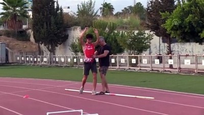 sirikla atlama - Rekortmen atlet Ersu Şaşma'nın hedefi Tokya'da 'tarih yazmak' - MERSİN Videosu