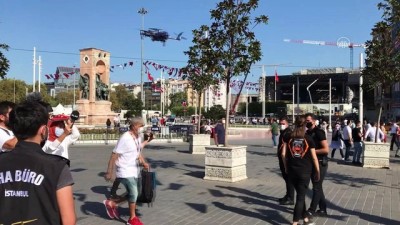 ingilizce - Beyoğlu'nda drone destekli Kovid-19 denetimi - İSTANBUL Videosu