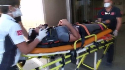  Ciple çarpışan otomobil takla attı: 3 yaralı