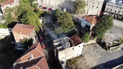  Fatih’te metruk binada korkutan yangın