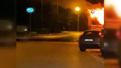 sparta -  Isparta’da park halindeki kamyon alev alev yandı Videosu