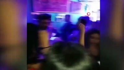 gece kulubu -  Taksim’de salgına rağmen açılan gece kulüplerinde kuralsız eğlenceler kamerada Videosu