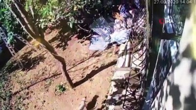 kamera -  Beykoz'da dehşet anları kamerada...Kadına sopa ile saldırdı Videosu