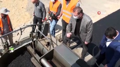 sicak asfalt -  Köy yolları sıcak asfalt ile daha modern hale getiriliyor Videosu
