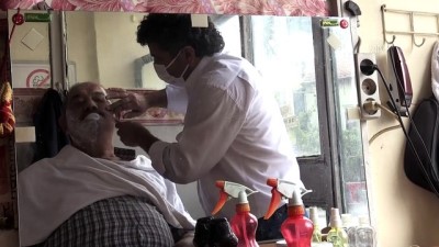 kahvehane - Muhtar ile berberin dayanışması mahalle sakinlerinin yüzünü güldürüyor - KAYSERİ Videosu
