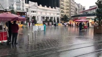 Bazı kesimlerde sağanak ve dolu etkili oluyor (12) - İSTANBUL