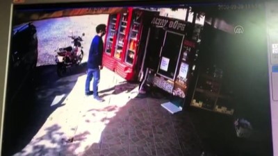 guvenlik kamerasi - Bisikletiyle kaza yaparak yaşamını yitiren Halilcan'ın son görüntüleri ortaya çıktı - İZMİR Videosu