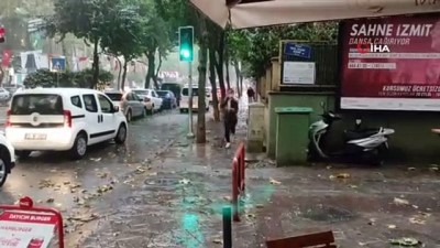  Kocaeli’de 5 dakika yağan dolu vatandaşlara zor anlar yaşattı