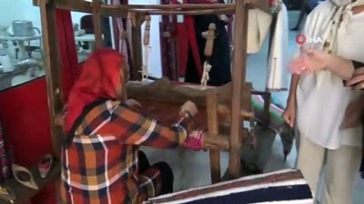  Balyalı kadınlar Sındırgı’ya hayran kaldı