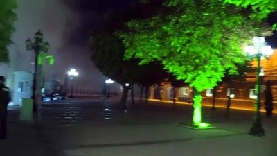 Başkentte Hacı Bayram Veli Camisi'nin avlusunda yangın çıktı - ANKARA