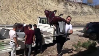 Kozan'daki orman yangınında iş yeri yanan berbere malzeme desteği - ADANA