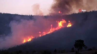 is makinesi -  2 mahalleyi tehdit eden yangın 6 saattir kontrol altına alınamadı Videosu