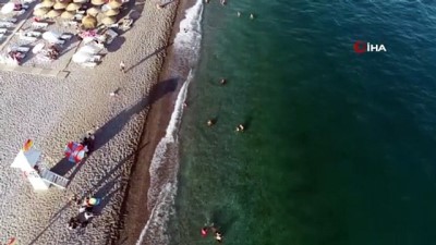 ermeni -  Dünyaca ünlü sahil kendini yeniledi, rengi yeşile döndü Videosu
