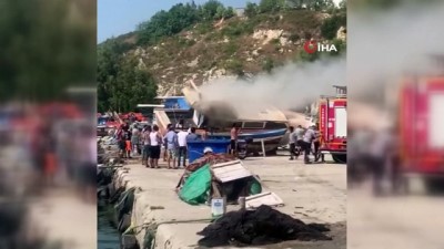  Hatay'da tekne yangını
