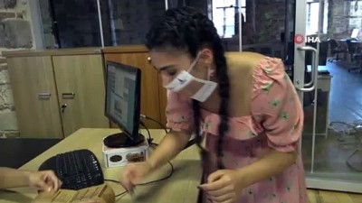 isitme engelliler -  İzmir’de işitme engelliler için şeffaf maske üretiliyor Videosu
