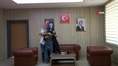  Şırnak'ta güvenlik güçlerine teslim olan terörist Mardin'de ailesiyle buluştu