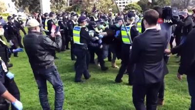 para cezasi -  - Avustralya'da Covid-19 kısıtlamaları ve hükümet protesto edildi Videosu