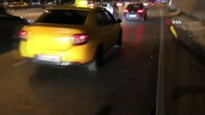 polis -  Kamyonet ile motosiklet çarpıştı: 1 yaralı Videosu