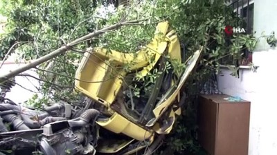 yagmurlu -  Sarıyer'de çöp kamyonu ortalığı savaş alanına çevirdi Videosu