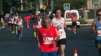 dera - 8. İzmir Yarı Maratonu başladı Videosu